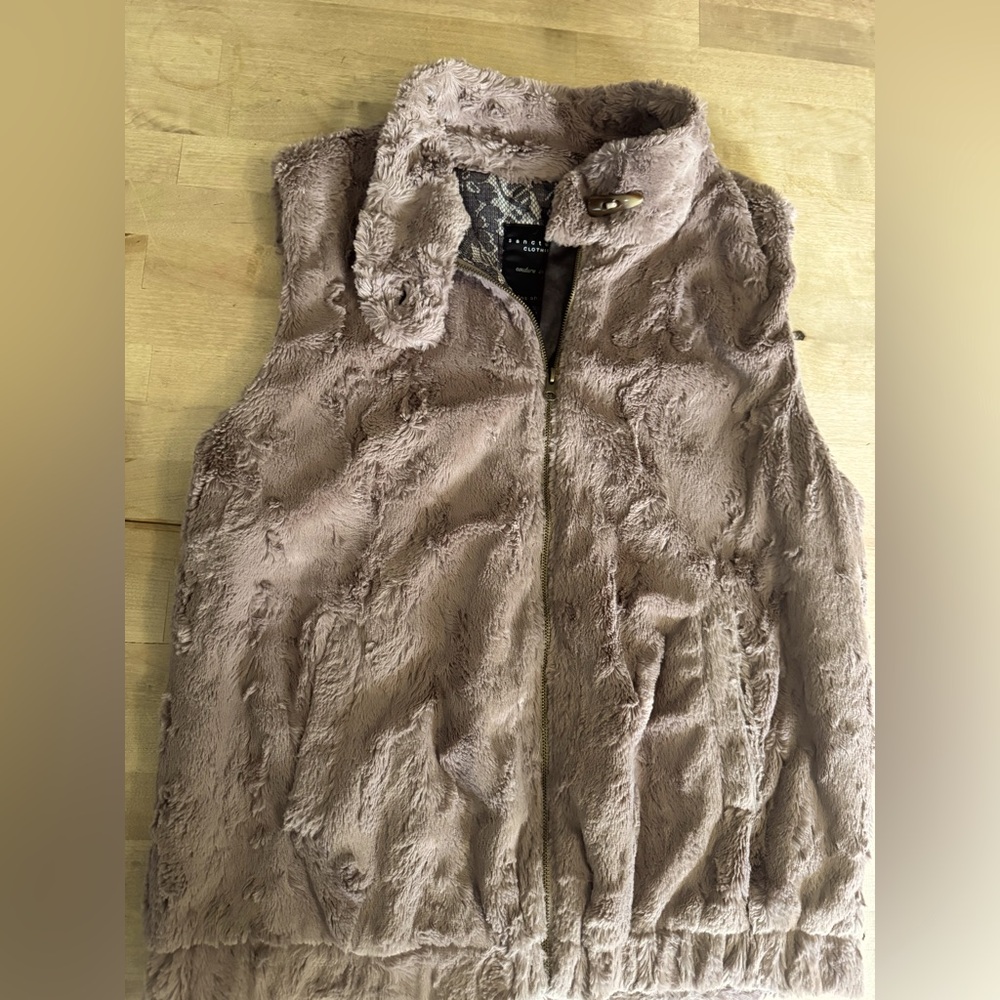 Sanctuary Plush Faux Fur Vest in Tan